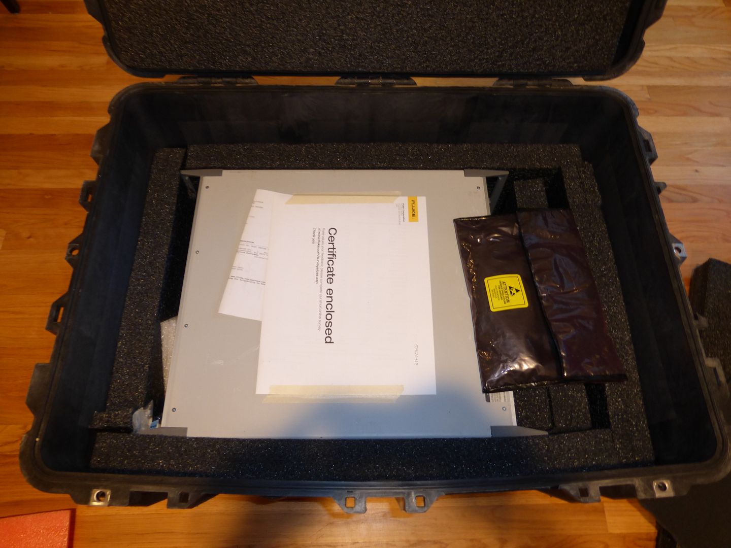 Fluke 5320A Multifunction Electrical Tester Calibrator with MFG